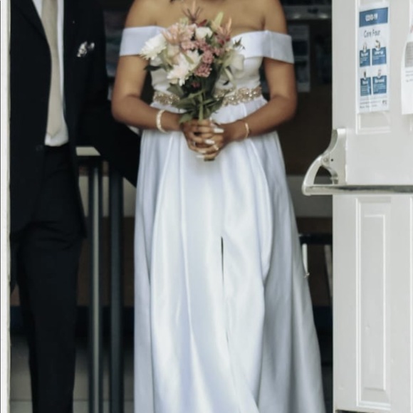 Off The Shoulder Long Satin Evening Gown Pleated Skirt with Pockets - Picture 5 of 5